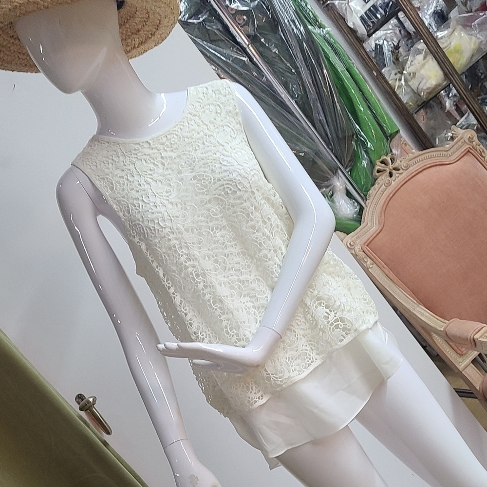 Apt.9 Lace Crochet Overlay Sleeveless Top